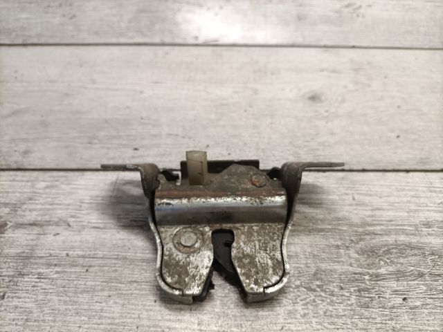 bontott MERCEDES-BENZ A-CLASS Csomagtérajtó Zárszerkezet