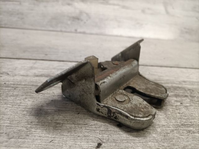 bontott MERCEDES-BENZ A-CLASS Csomagtérajtó Zárszerkezet