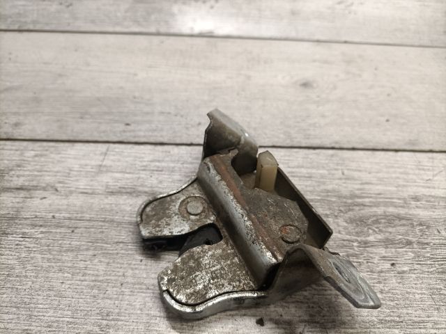 bontott MERCEDES-BENZ A-CLASS Csomagtérajtó Zárszerkezet