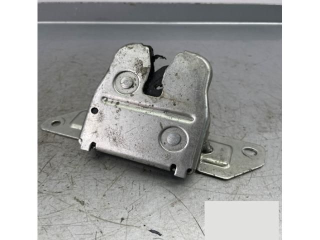 bontott MERCEDES-BENZ A-CLASS Csomagtérajtó Zárszerkezet