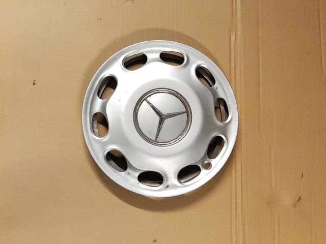 bontott MERCEDES-BENZ A-CLASS Dísztárcsa (1 db)