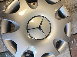 bontott MERCEDES-BENZ A-CLASS Dísztárcsa (1 db)