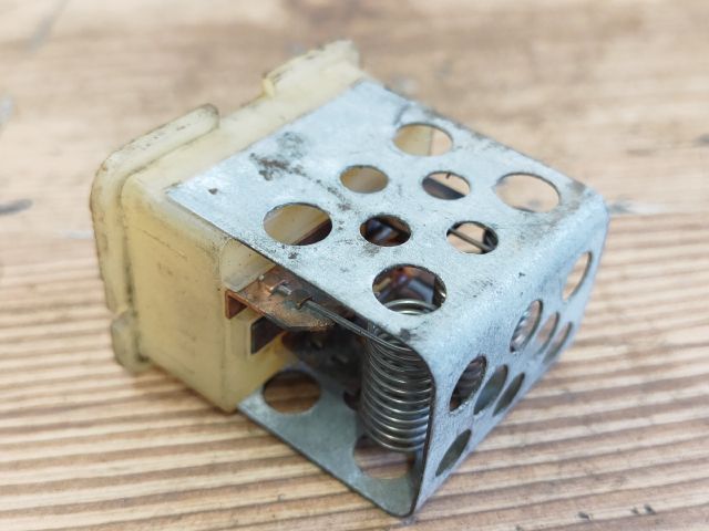 bontott MERCEDES-BENZ A-CLASS Előtét Ellenállás Fűtőmotor