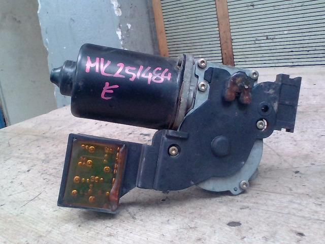 bontott MERCEDES-BENZ A-CLASS Első Ablaktörlő Motor