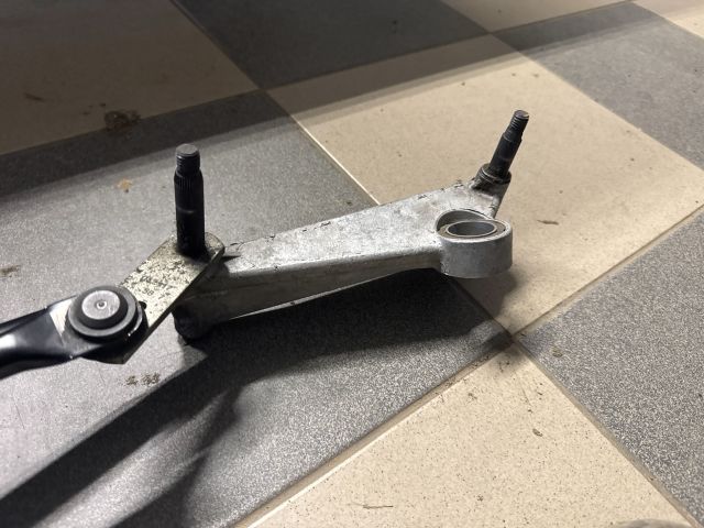 bontott MERCEDES-BENZ A-CLASS Első Ablaktörlő Szerkezet Motorral