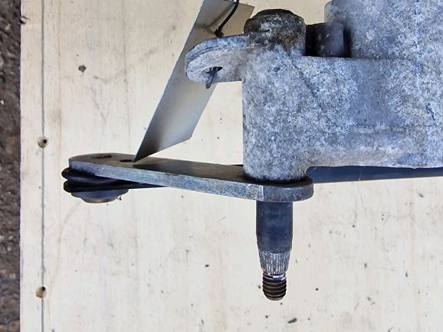 bontott MERCEDES-BENZ A-CLASS Első Ablaktörlő Szerkezet Motorral