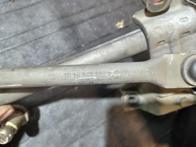 bontott MERCEDES-BENZ A-CLASS Első Ablaktörlő Szerkezet