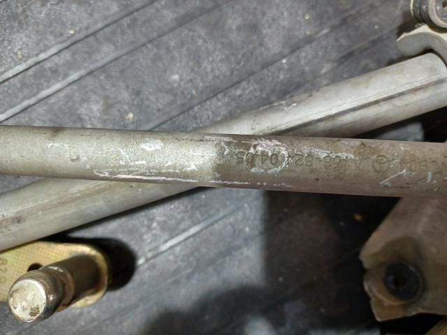 bontott MERCEDES-BENZ A-CLASS Első Ablaktörlő Szerkezet