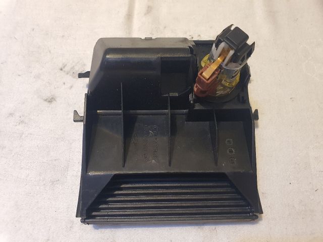 bontott MERCEDES-BENZ A-CLASS Első Hamutartó