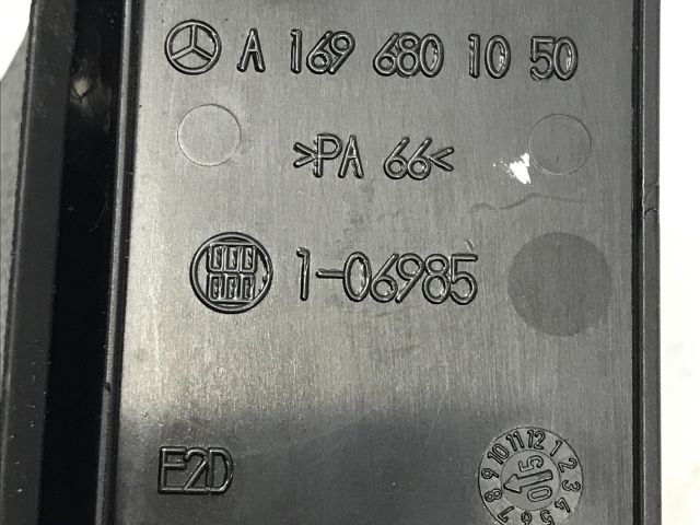 bontott MERCEDES-BENZ A-CLASS Első Hamutartó