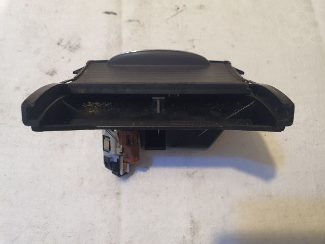 bontott MERCEDES-BENZ A-CLASS Első Hamutartó