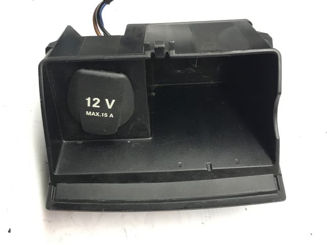 bontott MERCEDES-BENZ A-CLASS Első Hamutartó