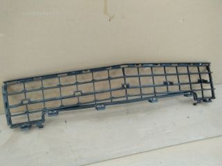 bontott MERCEDES-BENZ A-CLASS Első Lökhárító Alsó Középső Díszrács