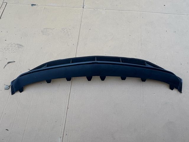 bontott MERCEDES-BENZ A-CLASS Első Lökhárító Alsó Középső Díszrács