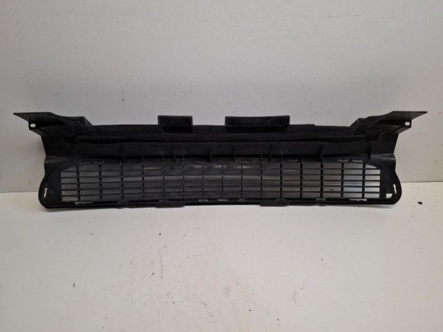 bontott MERCEDES-BENZ A-CLASS Első Lökhárító Alsó Középső Díszrács