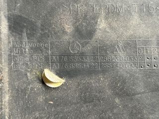 bontott MERCEDES-BENZ A-CLASS Első Lökhárító Alsó Középső Díszrács