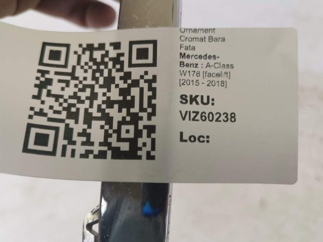 bontott MERCEDES-BENZ A-CLASS Első Lökhárító Díszléc