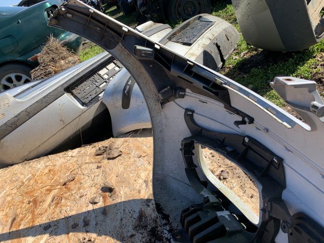 bontott MERCEDES-BENZ A-CLASS Első Lökhárító (Részeivel)