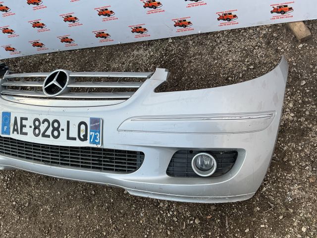 bontott MERCEDES-BENZ A-CLASS Első Lökhárító (Részeivel)