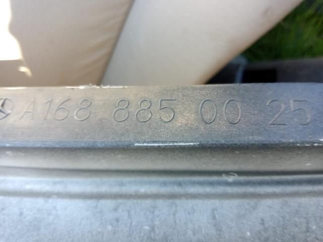 bontott MERCEDES-BENZ A-CLASS Első Lökhárító (Üresen)