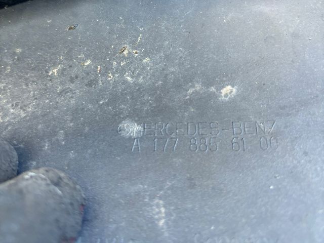 bontott MERCEDES-BENZ A-CLASS Első Lökhárító (Üresen)