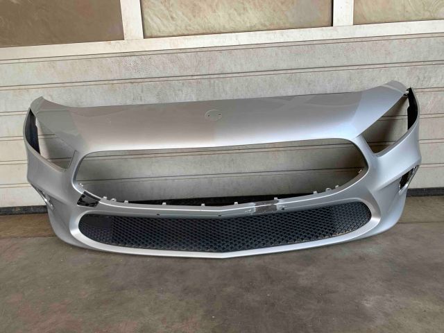 bontott MERCEDES-BENZ A-CLASS Első Lökhárító (Üresen)