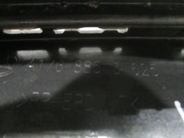 bontott MERCEDES-BENZ A-CLASS Első Lökhárító (Üresen)