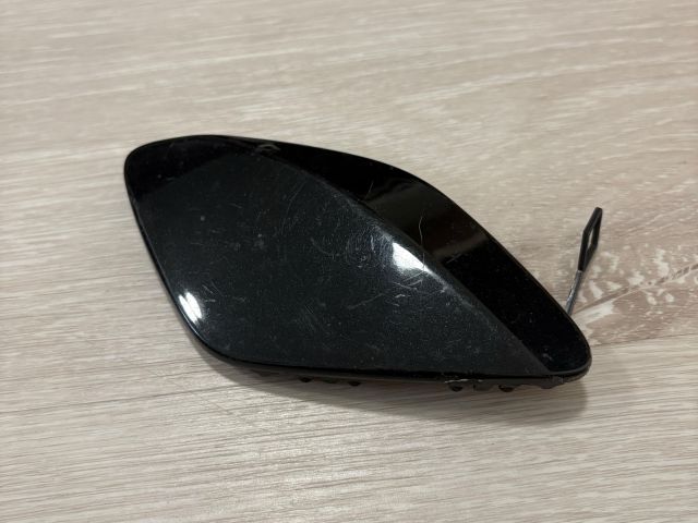 bontott MERCEDES-BENZ A-CLASS Első Vonószem Burkolat