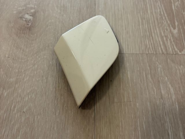 bontott MERCEDES-BENZ A-CLASS Első Vonószem Burkolat