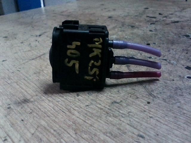 bontott MERCEDES-BENZ A-CLASS Fényszórómagasság Állító Kapcsoló