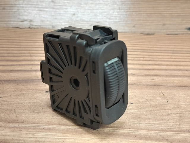 bontott MERCEDES-BENZ A-CLASS Fényszórómagasság Állító Kapcsoló