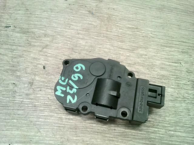 bontott MERCEDES-BENZ A-CLASS Fűtés Állító Motor