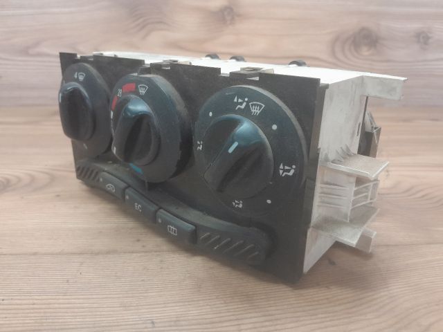 bontott MERCEDES-BENZ A-CLASS Fűtéskapcsoló (manuális klímás)