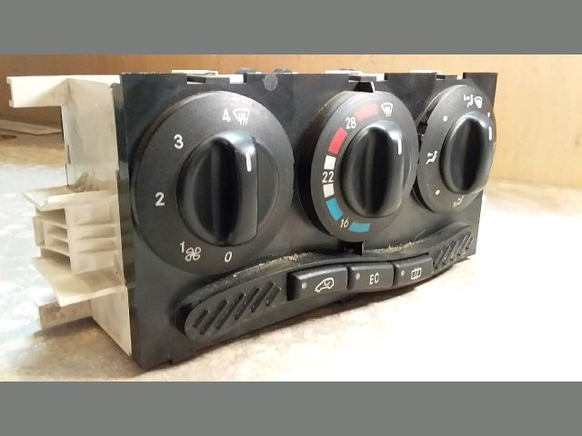 bontott MERCEDES-BENZ A-CLASS Fűtéskapcsoló (manuális klímás)