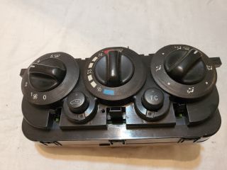 bontott MERCEDES-BENZ A-CLASS Fűtéskapcsoló (manuális klímás)