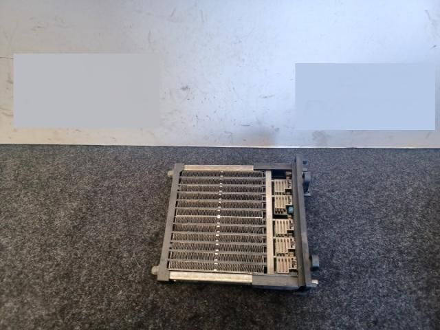 bontott MERCEDES-BENZ A-CLASS Fűtőradiátor (Elektromos)