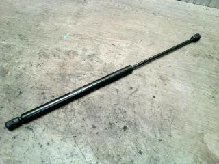 bontott MERCEDES-BENZ A-CLASS Gázrugós Kitámasztó Teleszkóp Csomagtérajtó Jobb