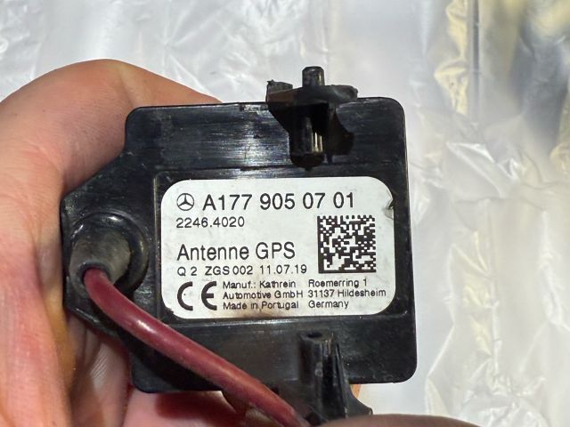 bontott MERCEDES-BENZ A-CLASS GPS Antenna