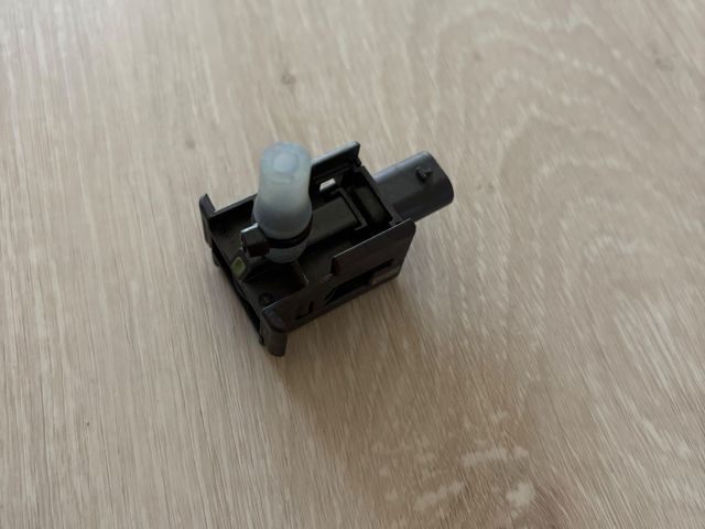 bontott MERCEDES-BENZ A-CLASS Gyalogosvédelmi Rendszer Érzékelő