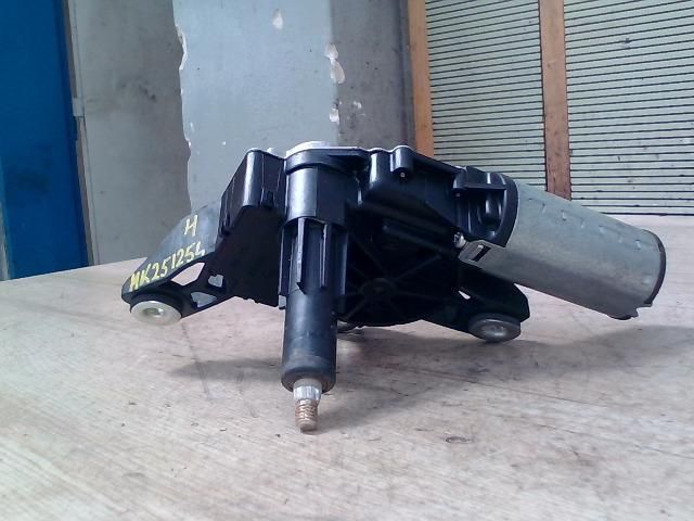 bontott MERCEDES-BENZ A-CLASS Hátsó Ablaktörlő Motor