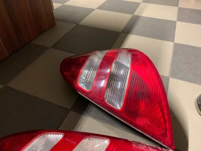 bontott MERCEDES-BENZ A-CLASS Hátsó Lámpa Szett