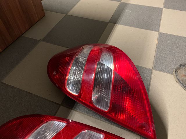 bontott MERCEDES-BENZ A-CLASS Hátsó Lámpa Szett