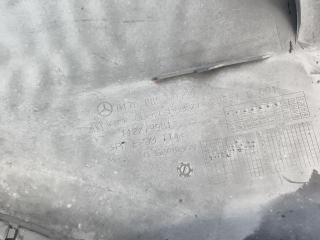 bontott MERCEDES-BENZ A-CLASS Hátsó Lökhárító (Üresen)