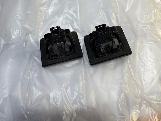 bontott MERCEDES-BENZ A-CLASS Hátsó Rendszámtábla Világítás