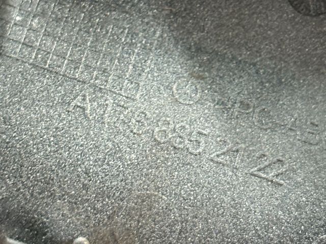 bontott MERCEDES-BENZ A-CLASS Hátsó Vonószem Burkolat