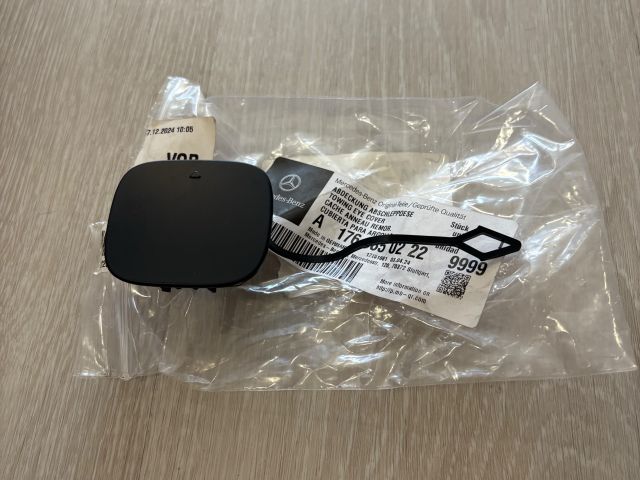 bontott MERCEDES-BENZ A-CLASS Hátsó Vonószem Burkolat