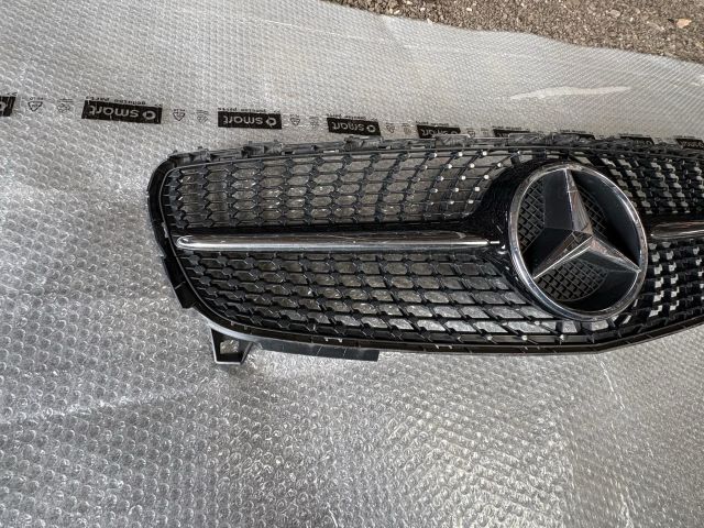 bontott MERCEDES-BENZ A-CLASS Hűtőrács