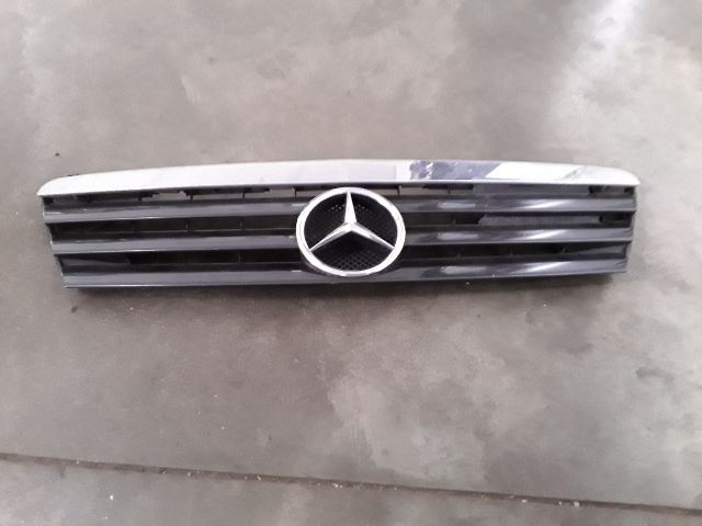 bontott MERCEDES-BENZ A-CLASS Hűtőrács