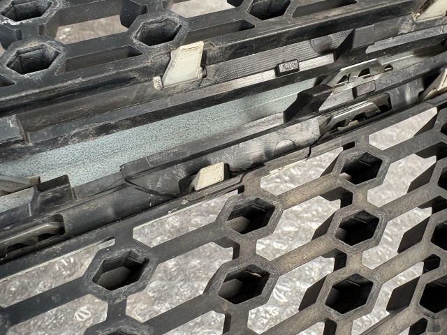 bontott MERCEDES-BENZ A-CLASS Hűtőrács