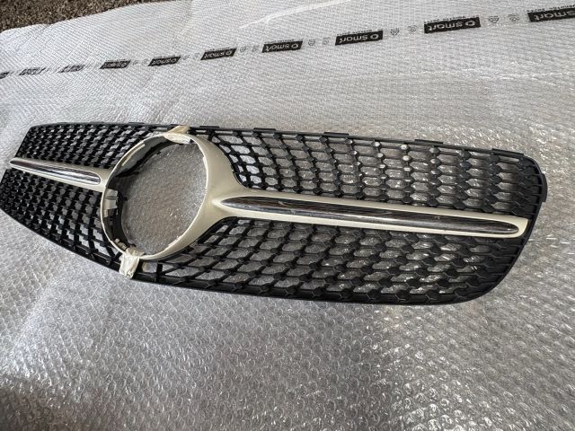 bontott MERCEDES-BENZ A-CLASS Hűtőrács